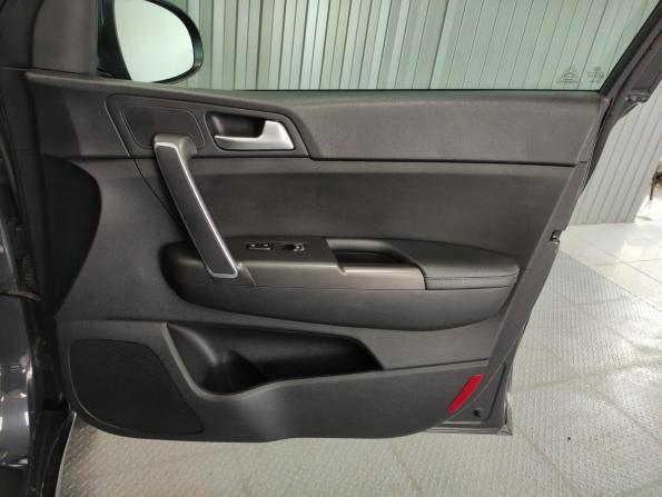 Kia Sportage IV Рестайлинг с пробегом 2021 года, цена 2 690 000 рублей, 116335 км, внедорожник, Автокод Объявления