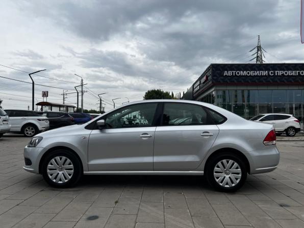 Volkswagen Polo V с пробегом 2015 года, цена 861 000 рублей, 174045 км, седан, Автокод Объявления