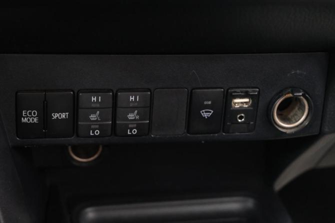 Toyota RAV4 IV (XA40) с пробегом 2014 года, цена 1 889 000 рублей, 176000 км, внедорожник, Автокод Объявления