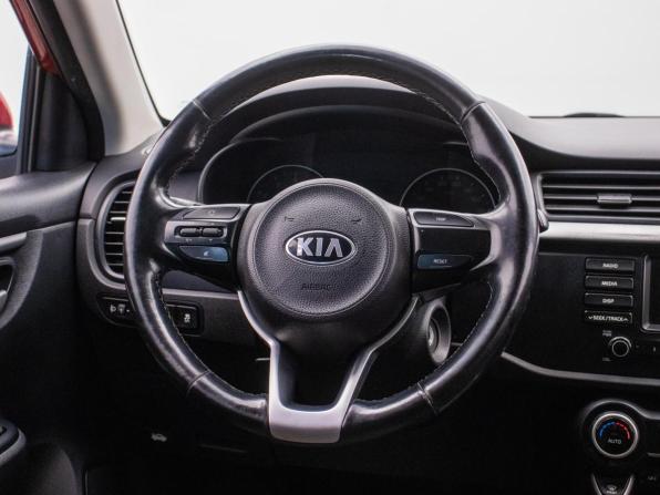 Kia Rio IV с пробегом 2017 года, цена 1 065 000 рублей, 210000 км, седан, Автокод Объявления