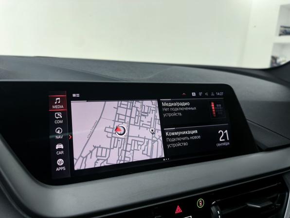 BMW 1 серии III (F40) с пробегом 2021 года, цена 2 400 000 рублей, 86485 км, хэтчбек, Автокод Объявления