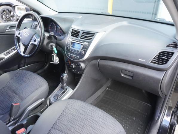Hyundai Solaris I Рестайлинг с пробегом 2014 года, цена 990 000 рублей, 151860 км, седан, Автокод Объявления