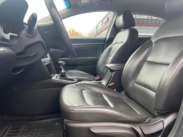 Hyundai Elantra VI (AD) с пробегом 2016 года, цена 1 310 000 рублей, 209309 км, седан, Автокод Объявления