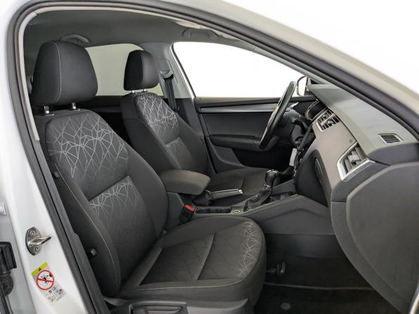 Skoda Octavia III (A7) Рестайлинг с пробегом 2019 года, цена 1 913 500 рублей, 148647 км, лифтбек, Автокод Объявления