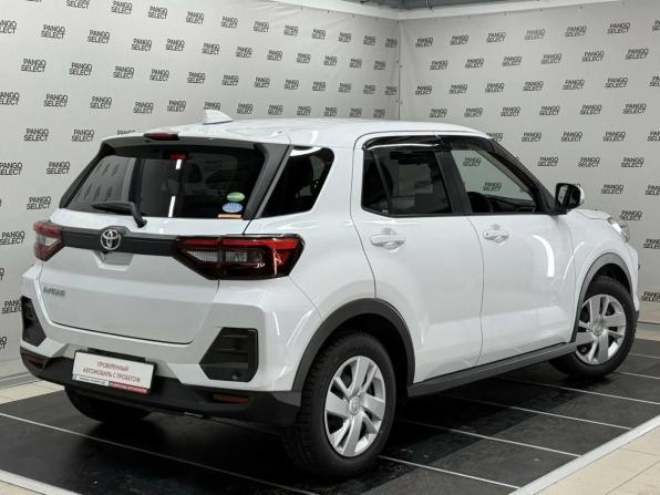 Toyota Raize I с пробегом 2020 года, цена 1 430 000 рублей, 15570 км, внедорожник, Автокод Объявления