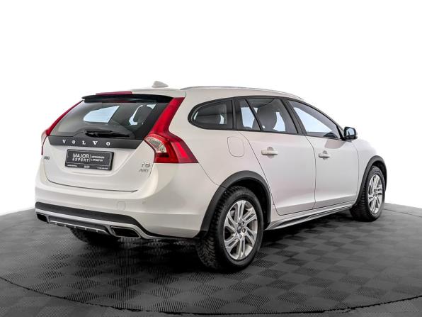 Volvo V60 Cross Country I с пробегом 2018 года, цена 2 505 000 рублей, 79719 км, универсал, Автокод Объявления