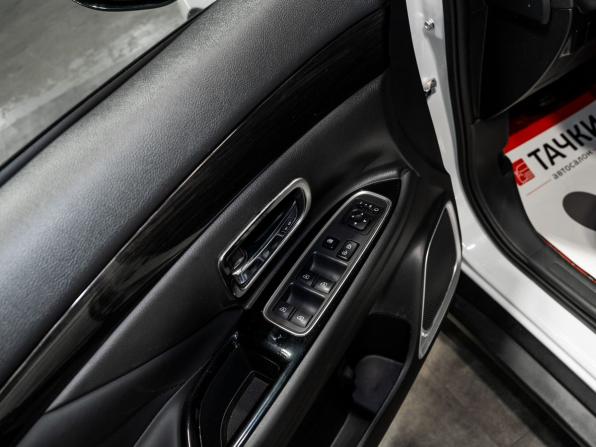 Mitsubishi Outlander III Рестайлинг 3 с пробегом 2020 года, цена 2 400 000 рублей, 53500 км, внедорожник, Автокод Объявления