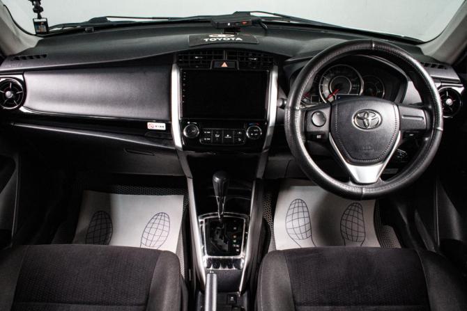 Toyota Corolla XI (E160 E170) Рестайлинг 2 с пробегом 2018 года, цена 1 719 000 рублей, 144500 км, универсал, Автокод Объявления
