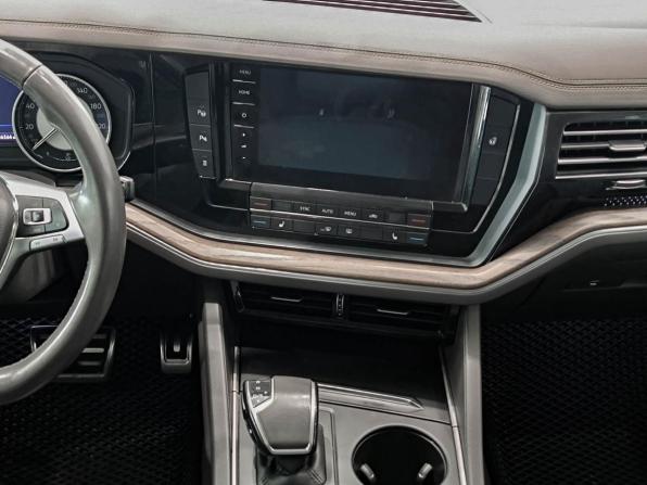 Volkswagen Touareg III с пробегом 2018 года, цена 3 650 000 рублей, 236557 км, внедорожник, Автокод Объявления