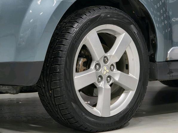 Mitsubishi Outlander II с пробегом 2008 года, цена 1 050 000 рублей, 302123 км, внедорожник, Автокод Объявления