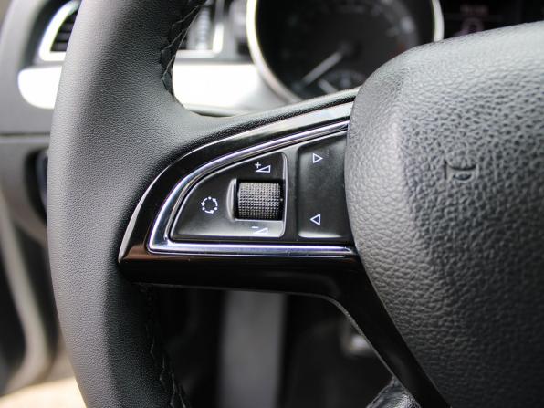 Skoda Superb II Рестайлинг с пробегом 2013 года, цена 889 000 рублей, 198211 км, лифтбек, Автокод Объявления
