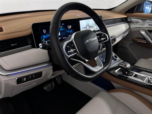 JETOUR X70+ I Рестайлинг с пробегом 2023 года, цена 2 041 000 рублей, 59604 км, внедорожник, Автокод Объявления