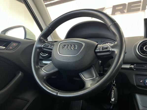 Audi A3 III (8V) с пробегом 2012 года, цена 1 400 000 рублей, 232050 км, хэтчбек, Автокод Объявления