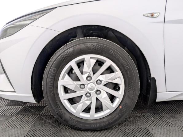 Hyundai Elantra VII (CN7) с пробегом 2022 года, цена 1 990 000 рублей, 61860 км, седан, Автокод Объявления