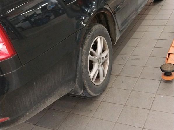 Skoda Octavia II (A5) Рестайлинг с пробегом 2011 года, цена 679 000 рублей, 186233 км, лифтбек, Автокод Объявления