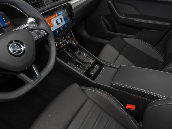 Skoda Superb III Рестайлинг с пробегом 2025 года, цена 3 450 000 рублей, 59 км, лифтбек, Автокод Объявления