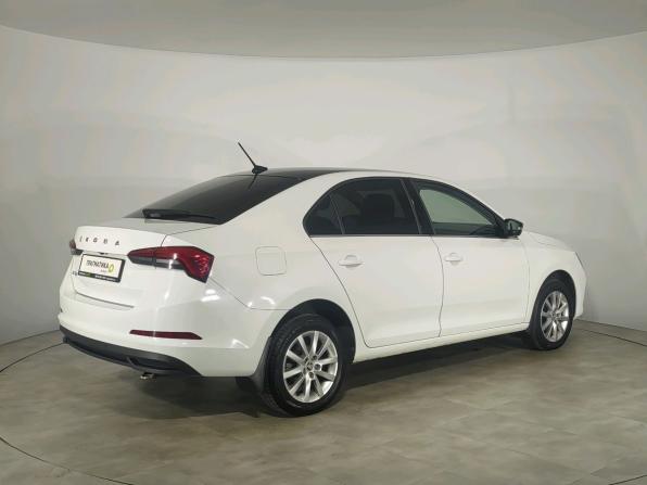 Skoda Rapid II с пробегом 2021 года, цена 1 569 000 рублей, 104993 км, лифтбек, Автокод Объявления