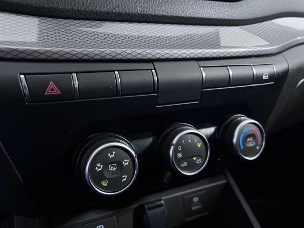 Lada (ВАЗ) Vesta I Рестайлинг (NG) с пробегом 2024 года, цена 1 270 000 рублей, 13500 км, седан, Автокод Объявления