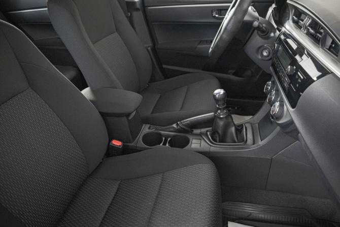 Toyota Corolla XI (E160 E170 E180) с пробегом 2013 года, цена 1 699 000 рублей, 118773 км, седан, Автокод Объявления