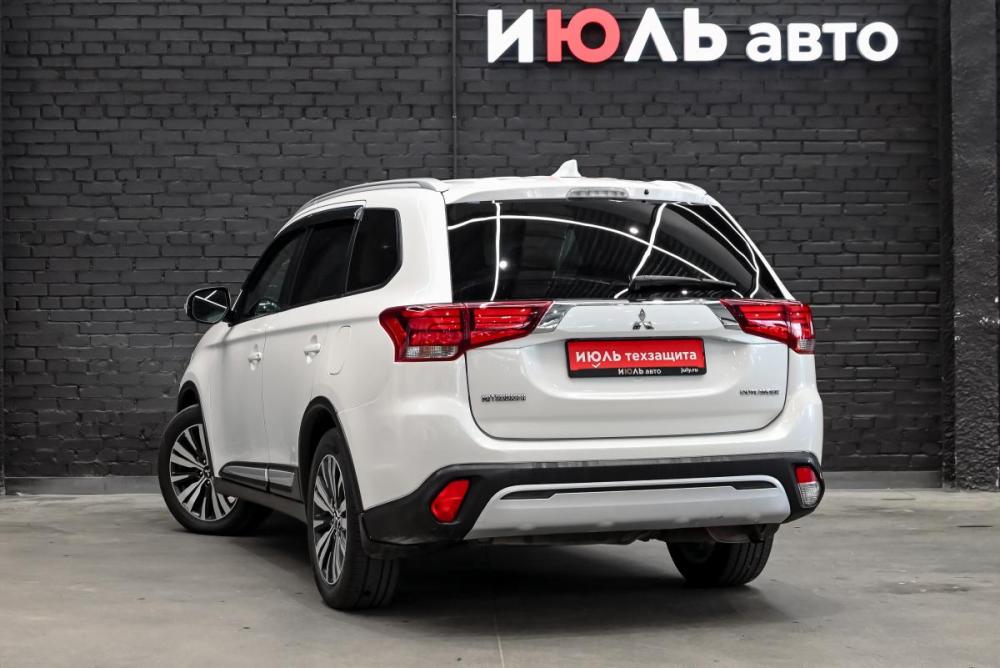 Mitsubishi Outlander III Рестайлинг 3 Екатеринбург  - изображение 7