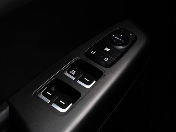 Kia Sportage IV Рестайлинг с пробегом 2021 года, цена 2 049 000 рублей, 140612 км, внедорожник, Автокод Объявления