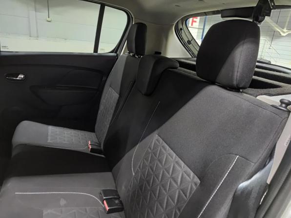 Renault Sandero II с пробегом 2017 года, цена 1 345 000 рублей, 82588 км, хэтчбек, Автокод Объявления