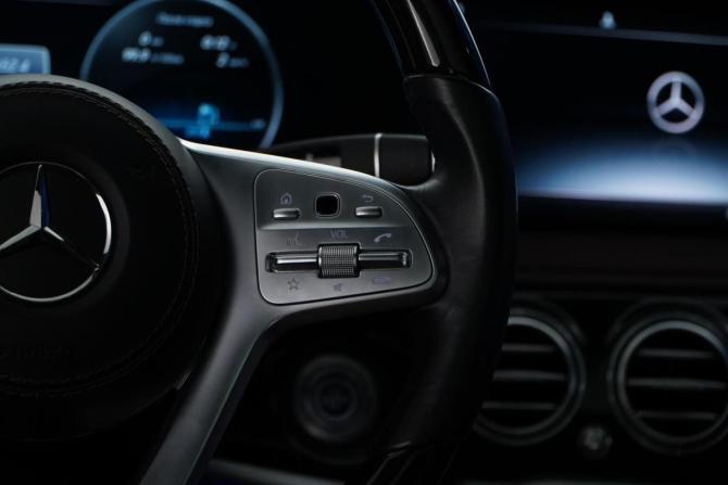 Mercedes-Benz S-Класс VI (W222 C217) Рестайлинг с пробегом 2019 года, цена 5 999 077 рублей, 96943 км, седан, Автокод Объявления