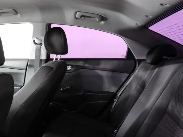 Hyundai Solaris II с пробегом 2017 года, цена 1 340 000 рублей, 90008 км, седан, Автокод Объявления