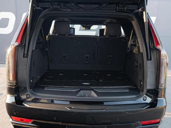 Cadillac Escalade V с пробегом 2021 года, цена 7 900 000 рублей, 116432 км, внедорожник, Автокод Объявления