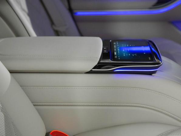 Новый Mercedes-Benz Maybach S-Класс II (Z223) 2025 года, цена 40 526 315 рублей, седан, Автокод Объявления