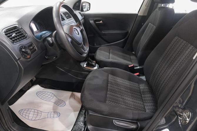 Volkswagen Polo V Рестайлинг с пробегом 2016 года, цена 1 099 000 рублей, 183000 км, седан, Автокод Объявления