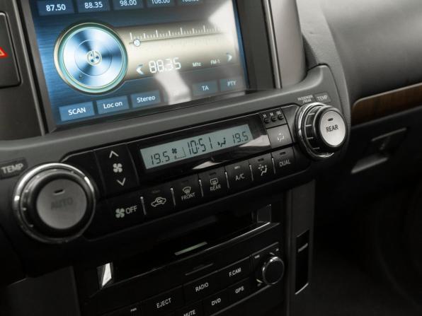 Toyota Land Cruiser Prado 150 Series с пробегом 2013 года, цена 2 990 000 рублей, 149789 км, внедорожник, Автокод Объявления