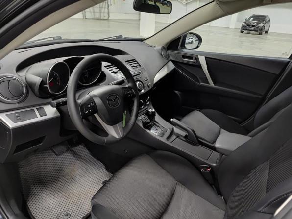Mazda 3 II (BL) Рестайлинг с пробегом 2012 года, цена 950 000 рублей, 168203 км, седан, Автокод Объявления