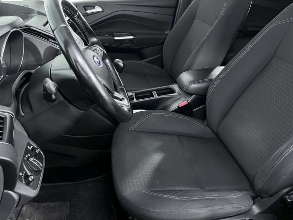 Ford C-MAX II Рестайлинг с пробегом 2017 года, цена 1 089 000 рублей, 207983 км, компактвэн, Автокод Объявления