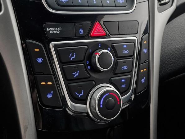 Hyundai i30 II с пробегом 2012 года, цена 816 000 рублей, 202430 км, хэтчбек, Автокод Объявления