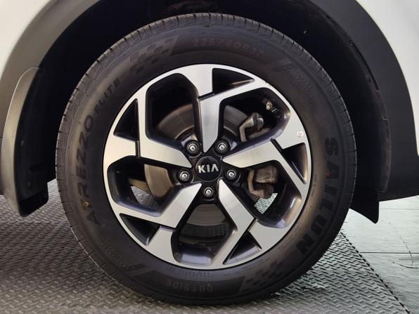 Kia Sportage IV Рестайлинг с пробегом 2020 года, цена 2 399 000 рублей, 98100 км, внедорожник, Автокод Объявления