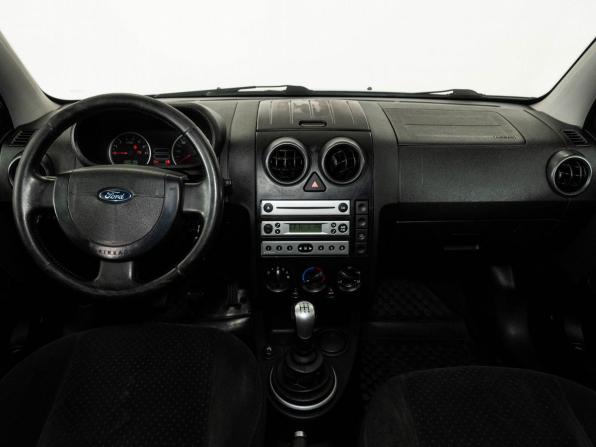 Ford Fusion I Рестайлинг с пробегом 2005 года, цена 398 000 рублей, 224676 км, хэтчбек, Автокод Объявления