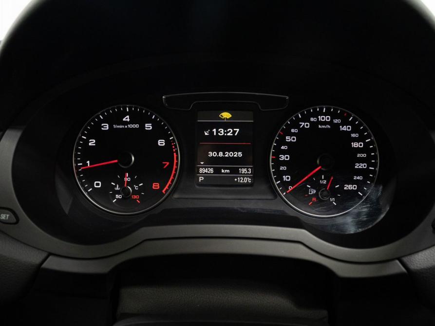 Audi Q3 I (8U) Рестайлинг Чита  - изображение 12