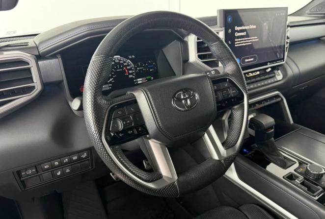 Toyota Sequoia III с пробегом 2023 года, цена 10 500 000 рублей, 59062 км, внедорожник, Автокод Объявления