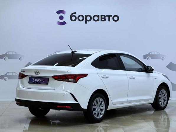 Hyundai Solaris II Рестайлинг с пробегом 2021 года, цена 1 567 000 рублей, 92670 км, седан, Автокод Объявления