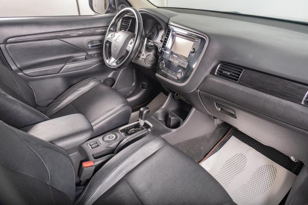 Mitsubishi Outlander III Рестайлинг 2 Томск  - изображение 13