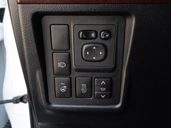 Toyota Land Cruiser Prado 150 Series Рестайлинг 1 с пробегом 2016 года, цена 3 565 000 рублей, 206043 км, внедорожник, Автокод Объявления