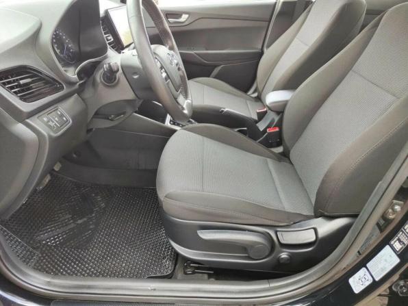Hyundai Solaris II Рестайлинг с пробегом 2020 года, цена 1 684 800 рублей, 130001 км, седан, Автокод Объявления