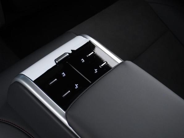 Toyota Camry IX (XV80) China Market Рестайлинг с пробегом 2026 года, цена 4 738 888 рублей, 13 км, седан, Автокод Объявления