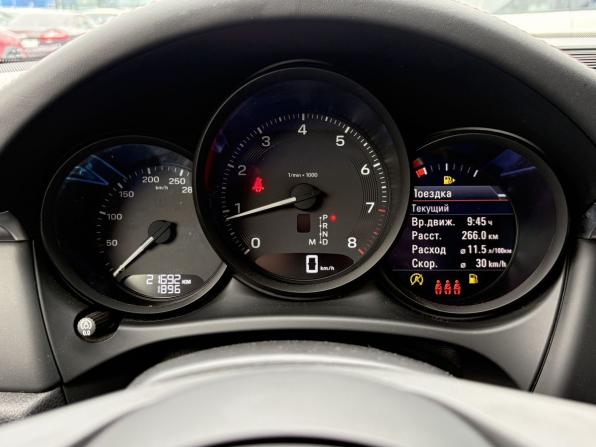 Porsche Macan I Рестайлинг 2 с пробегом 2021 года, цена 7 499 000 рублей, 21685 км, внедорожник, Автокод Объявления