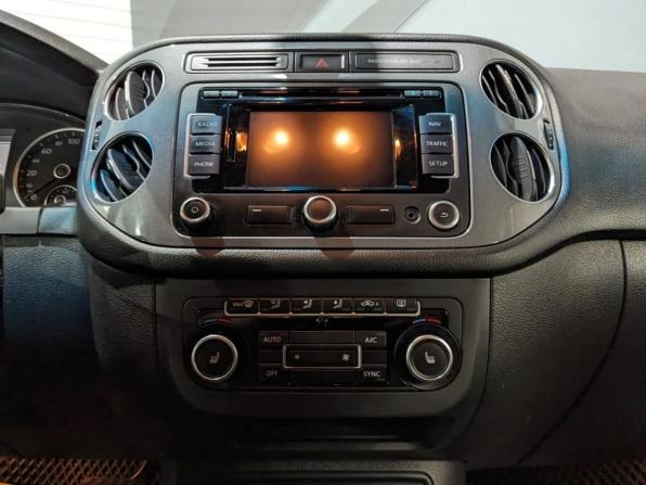 Volkswagen Tiguan I Рестайлинг с пробегом 2012 года, цена 1 095 000 рублей, 279700 км, внедорожник, Автокод Объявления