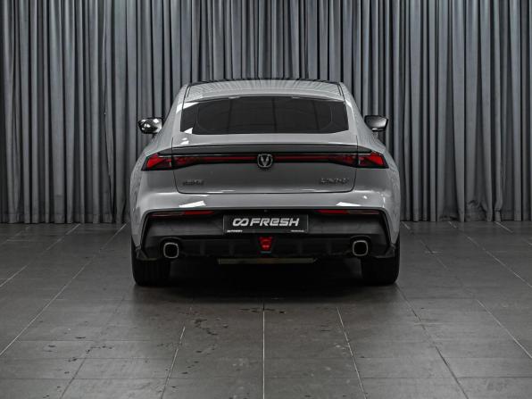 Changan UNI-V I с пробегом 2022 года, цена 2 098 000 рублей, 41301 км, лифтбек, Автокод Объявления