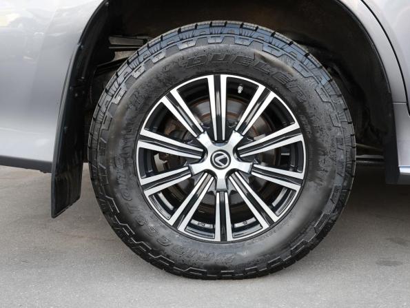 Lexus LX III Рестайлинг 2 с пробегом 2019 года, цена 7 600 000 рублей, 137681 км, внедорожник, Автокод Объявления