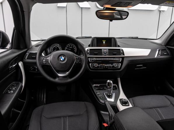 BMW 1 серии II (F20/F21) Рестайлинг 2 с пробегом 2018 года, цена 1 650 000 рублей, 165624 км, хэтчбек, Автокод Объявления