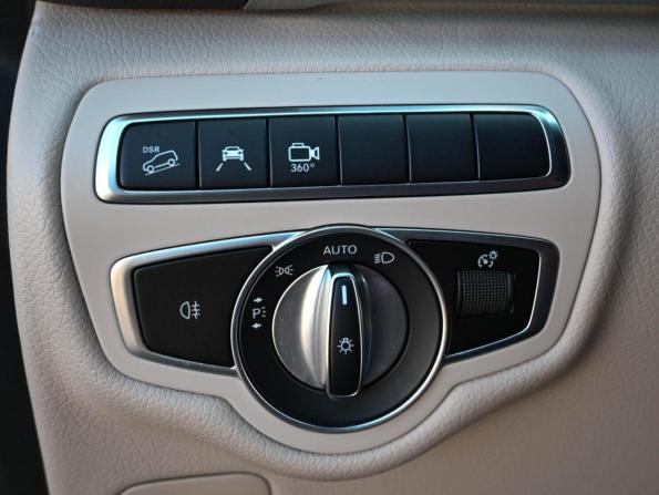 Mercedes-Benz V-Класс III (W447) Рестайлинг с пробегом 2021 года, цена 8 944 000 рублей, 77063 км, минивэн, Автокод Объявления